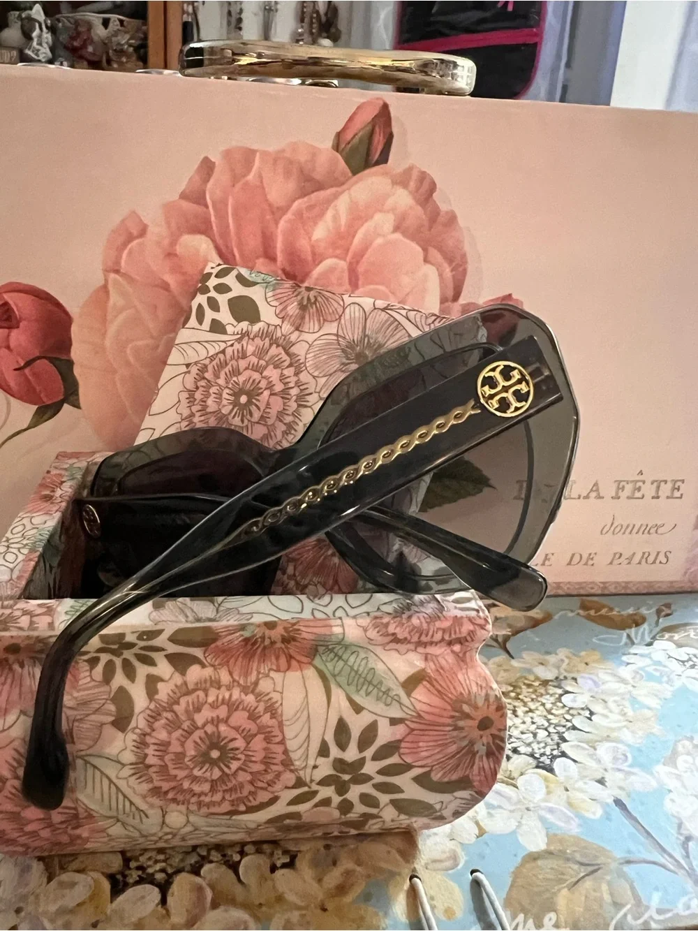 Tory Burch sage green Gloss Logo large cat eye Sunglasses